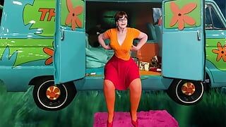 Le mystère des deux vibromasseurs de mamie Velma 06202021 CAMS25