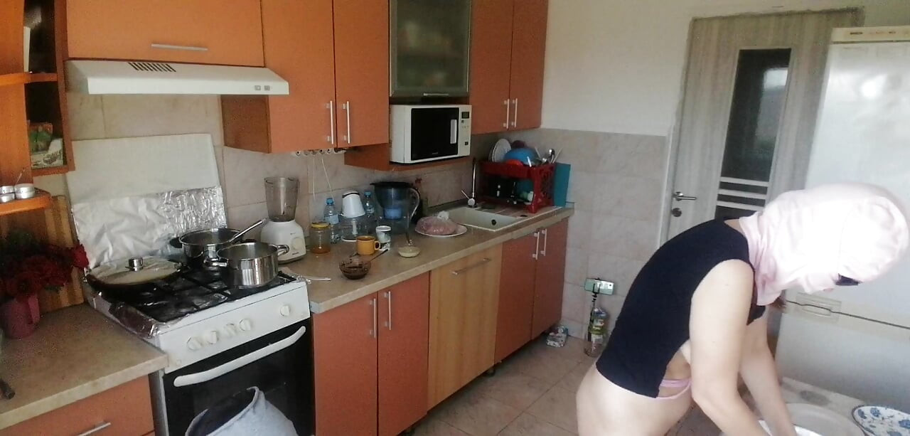 Amateur koppel dat gekke seks heeft in de slaapkamer.