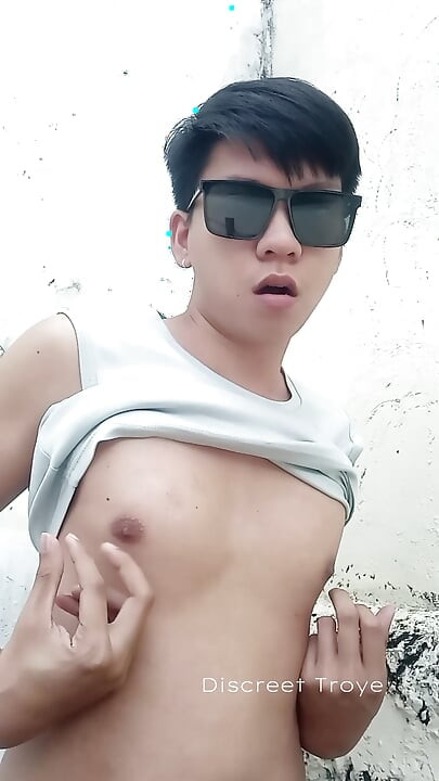 Pinoy Cyclist at Construction Site