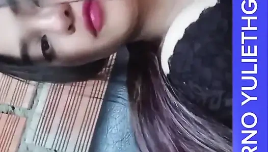 Genç latin solo