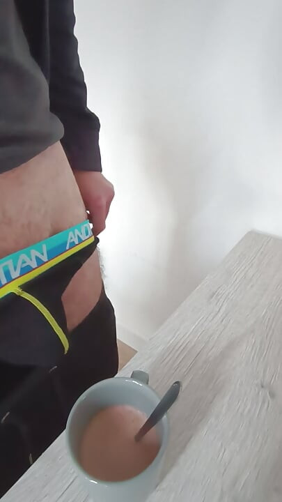 Hand Free Cum In Hot Chocolate