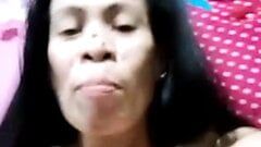 Возбужденная филиппинская мама 7