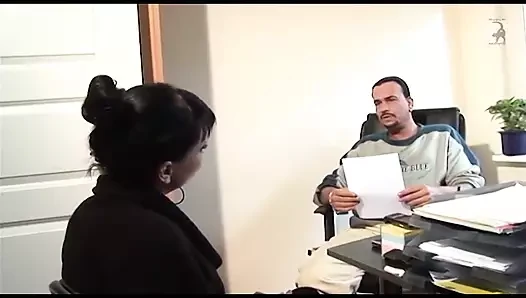 Asyalı kız 69 pozisyonunda amcık yalıyor
