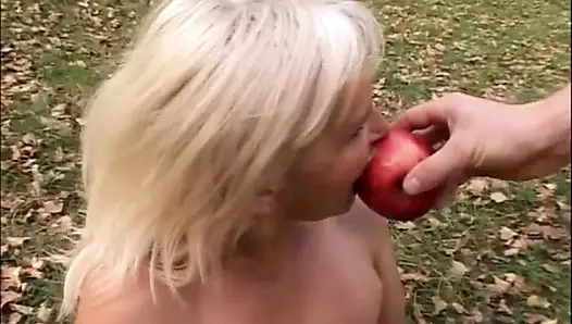 Blonde milf fucking garden sex