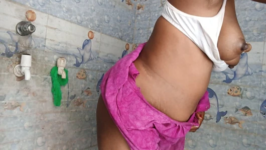 Fucked by her husband,s friend one night Bangali village bhabhi