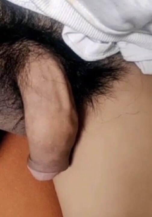 Gros plan sur ma super grosse bite.