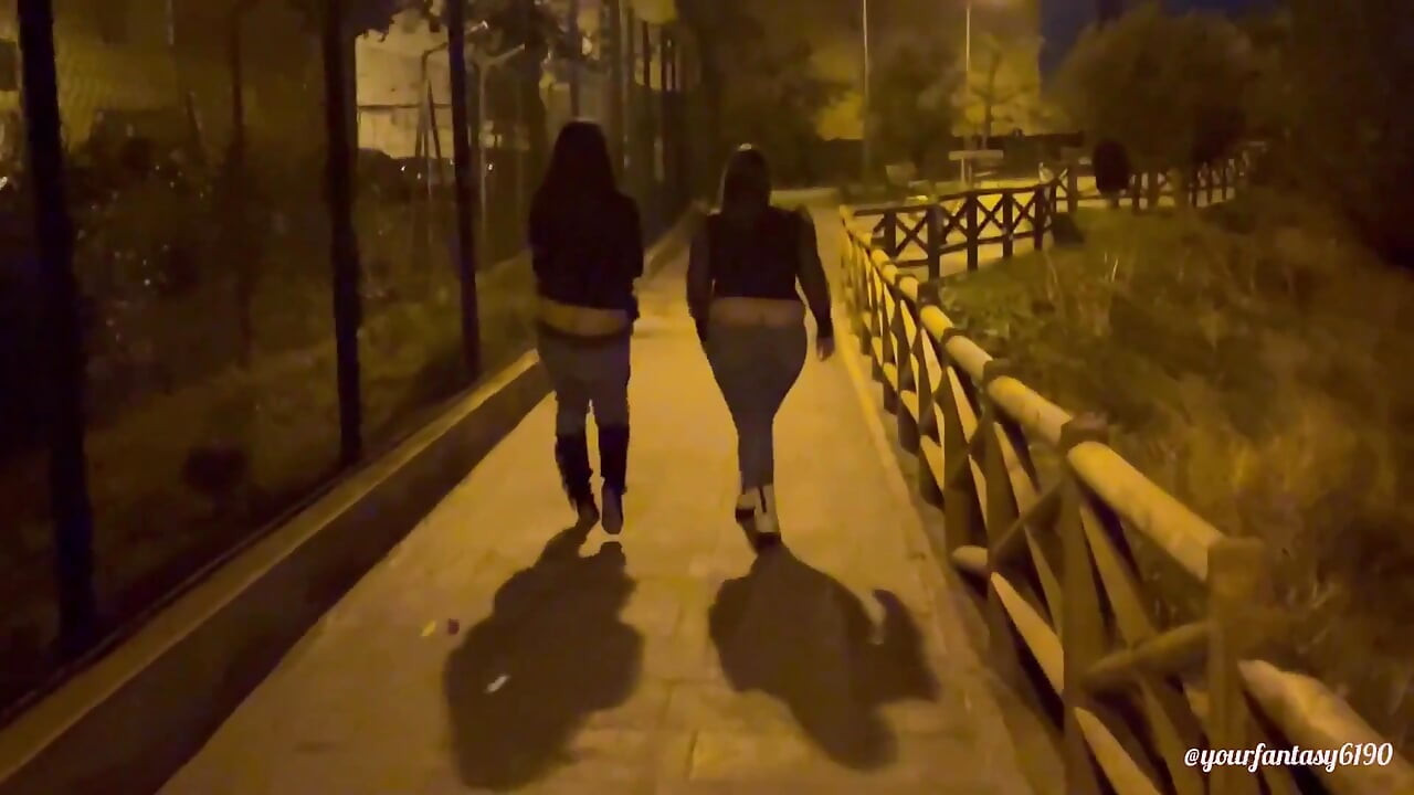 טיול עם התחת שלנו נסדק החוצה