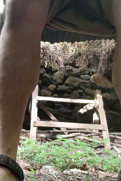 Pee Outdoors, Let's See if Someone Catch Me!