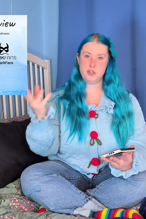 ภาพสะท้อน 2025 ของฉันในการเดินทางของผู้สร้างเนื้อหาของฉัน - Sfw