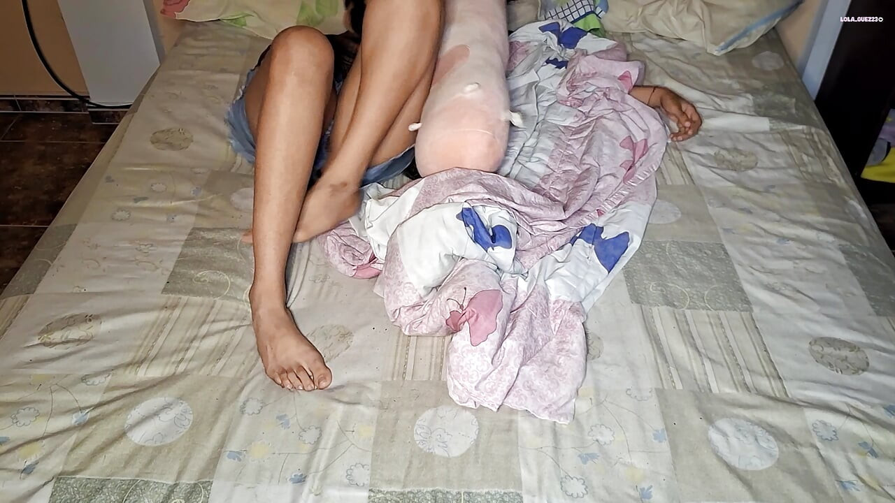 sharing bed with sptep sister bitch