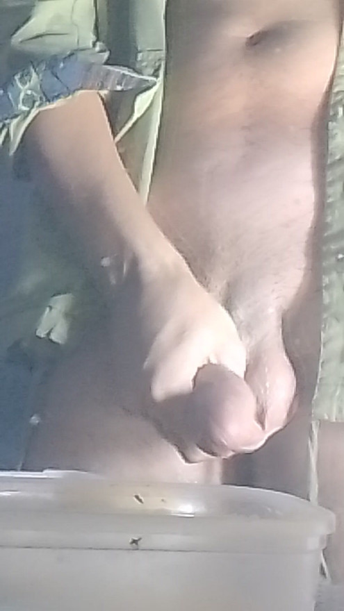 Każdego ranka, kiedy budzę się mój penis potrzebuje długiej gorącej kąpieli, aby prawidłowo rozpocząć dzień
