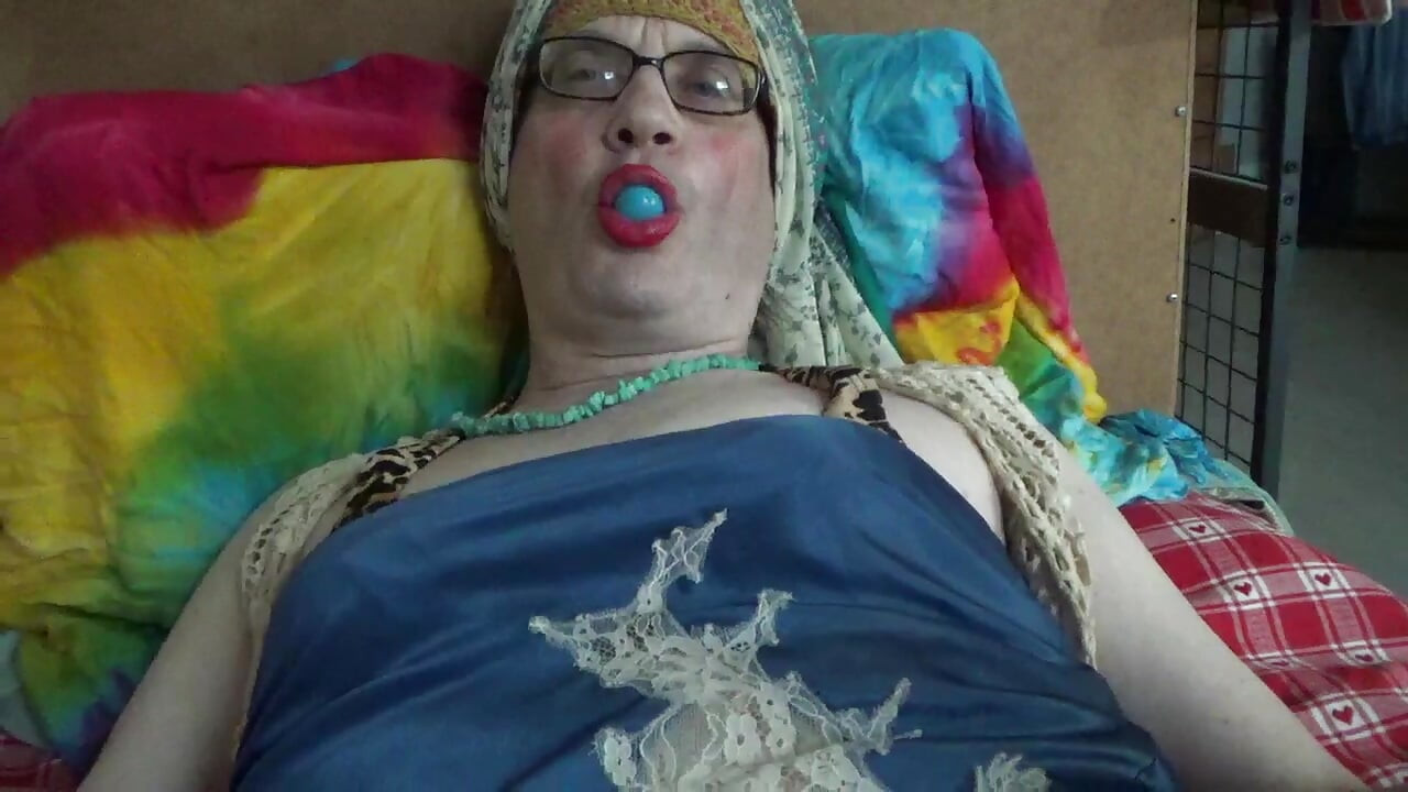 Ladyboy Serge Ave-Lusin 2026jb