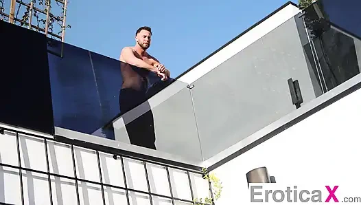 EROTICAX - In ihrem neuen zuhause liebe machen - Schätzchen Oktvia Reds leidenschaftlicher sinnlicher fick