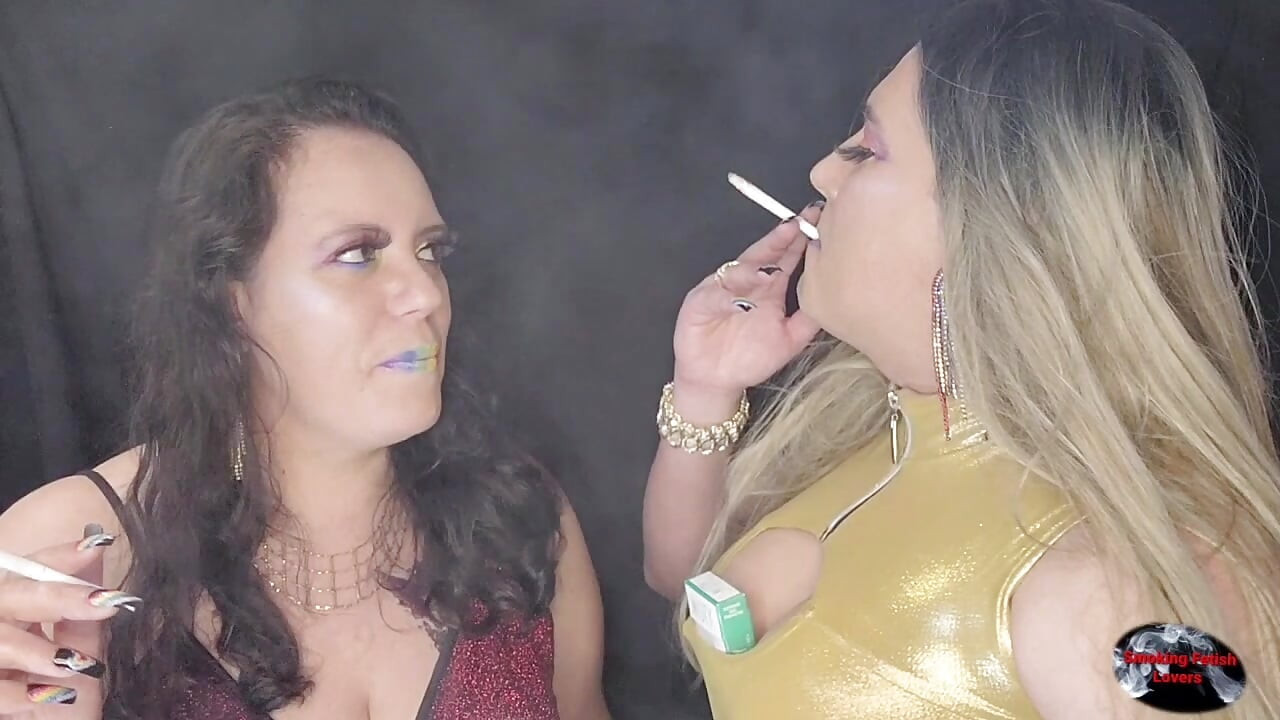 Senhoras fumantes viciadas em Misty dos anos 120