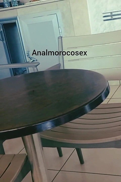 A Café Cleaner Fell in Love with a Customer… the Ending Changed Everything