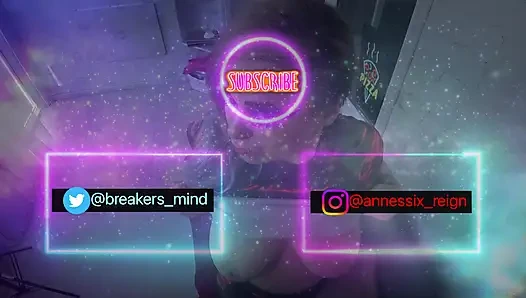 Seksi cyberpunk üvey kız kardeşim gırtlağına kadar alıyor ve memeyle muamele çekiyor
