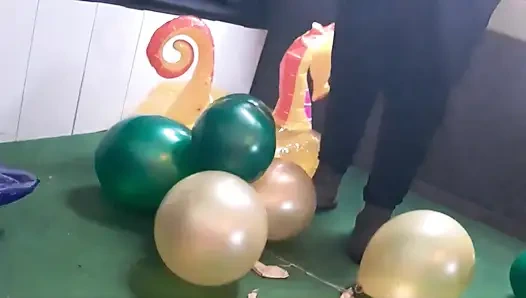 Karangan Bunga Balon: Berapa Lama Balon Tetap Utuh?