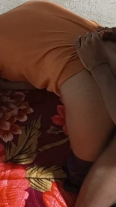 Pooja Shimel was applying nail polish alone at home when her master came to the house and master fucked her while touching ass. | Clip 2