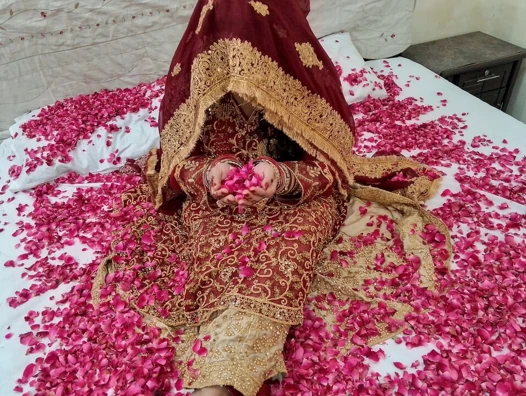 Suhagrat - first wedding night sex - new indian hot couple