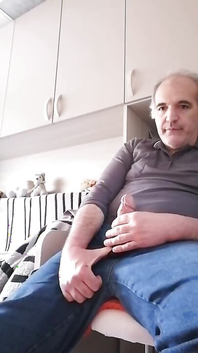 My Hard, Swollen Cock Wants to Be Wanked Right Away!
