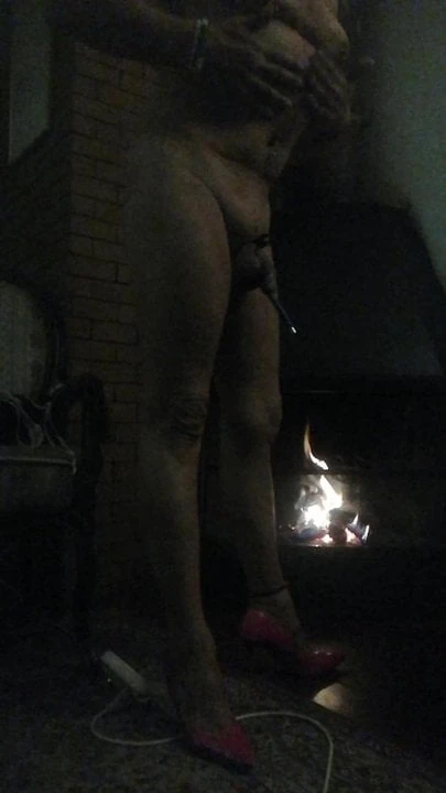 Macarenaa, ready to be fuck by two men