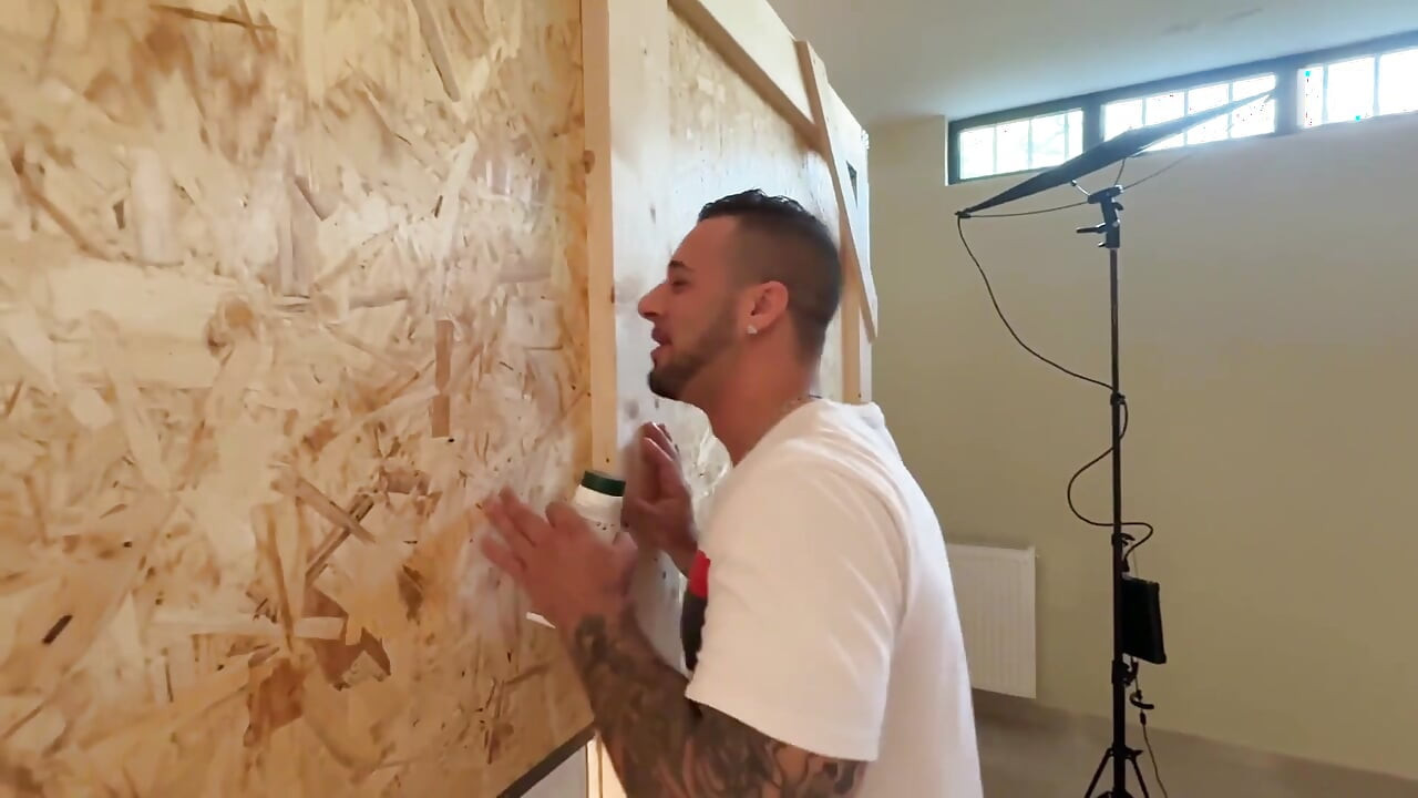 Sex Vlog - Încerc Gaura Din Zid - Gloryhole Pentru Prima Dată!