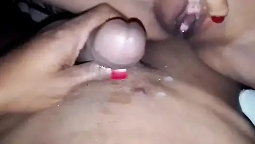 Desi Heißes Mädchen Fickte Ihre Muschi! Indische XXX-videos