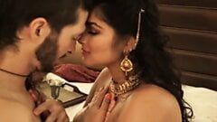 Indisk desi flicka saxe med pojkvän i speciella ögonblick hindi