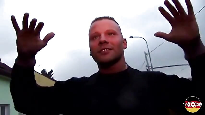 이처럼 섹시한 독일 창녀를 본 적이 없으면