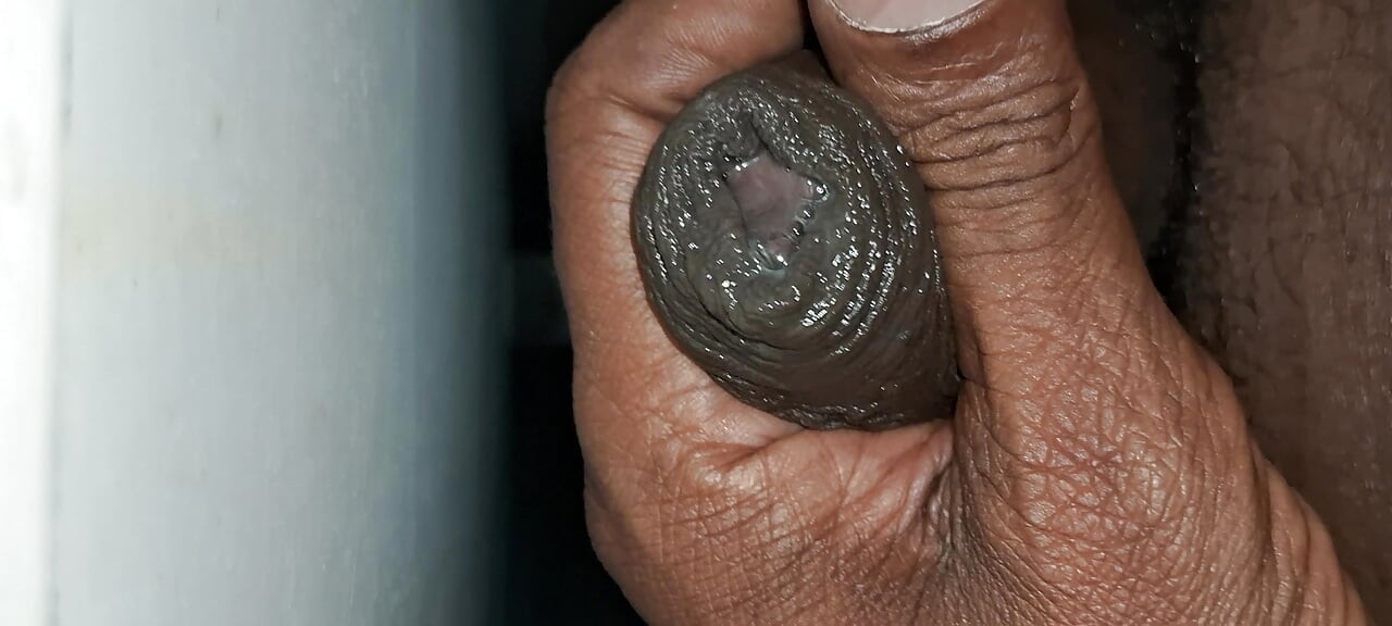 Îmi înșurubez penisul