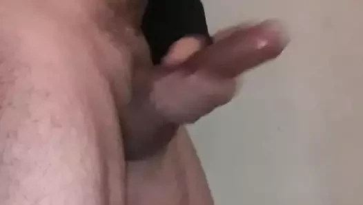 Grosse branlette 2 boşalma