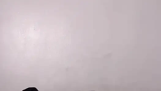 Teman sekamarku enak di ranjang