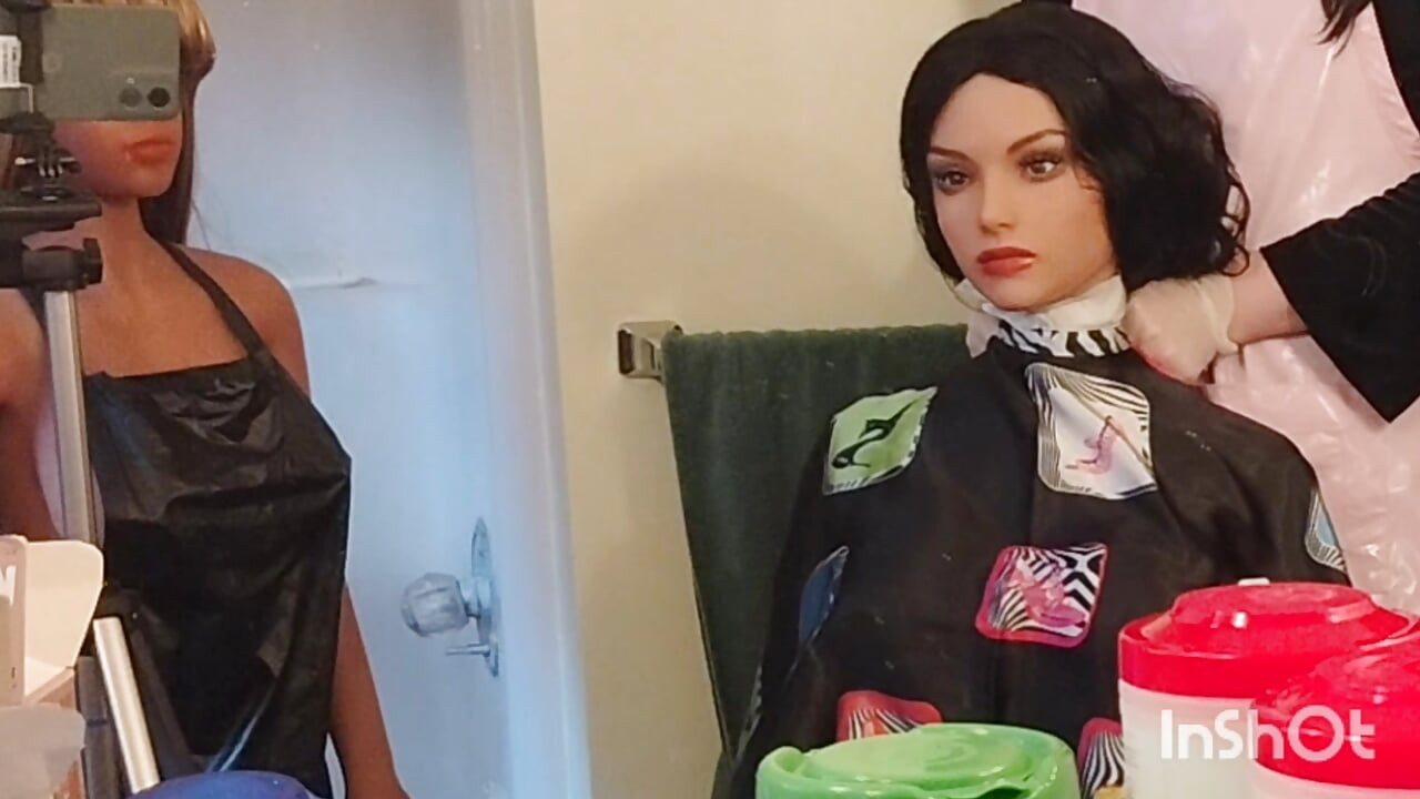 Emma the barberette cape play with Tatiana
