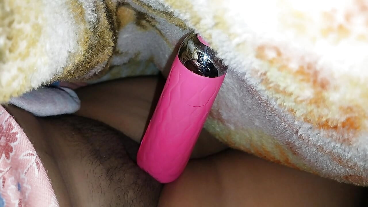 밤에 바이브레이터 사용