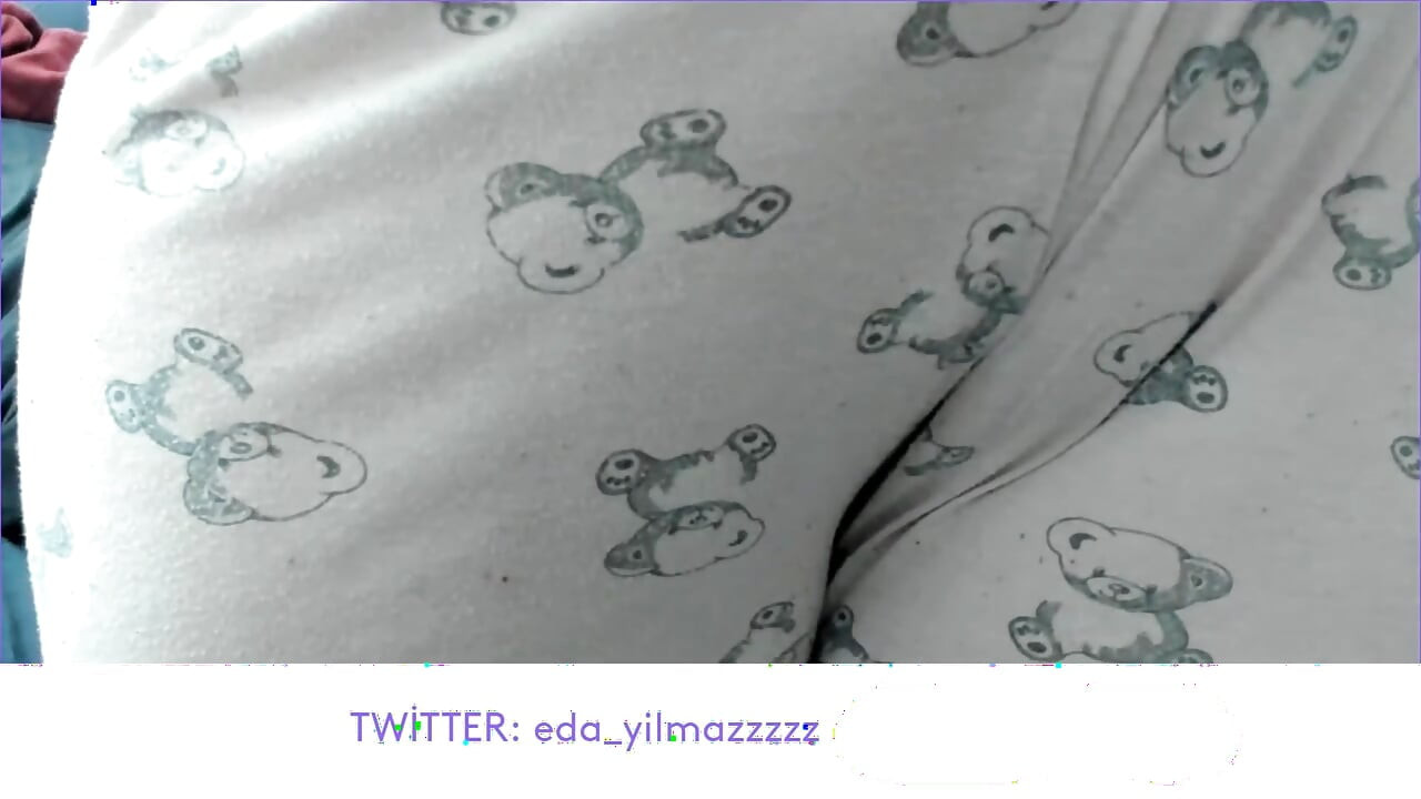 MASTURBATE WITH PAJAMAS- RUBBING PUSSY WITH PAJAMAS- CAMELTOE