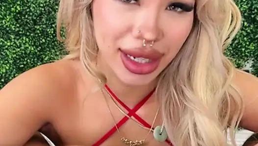 Hottie Luna Luxe Is Eager And Swallows A Huge Long Dick