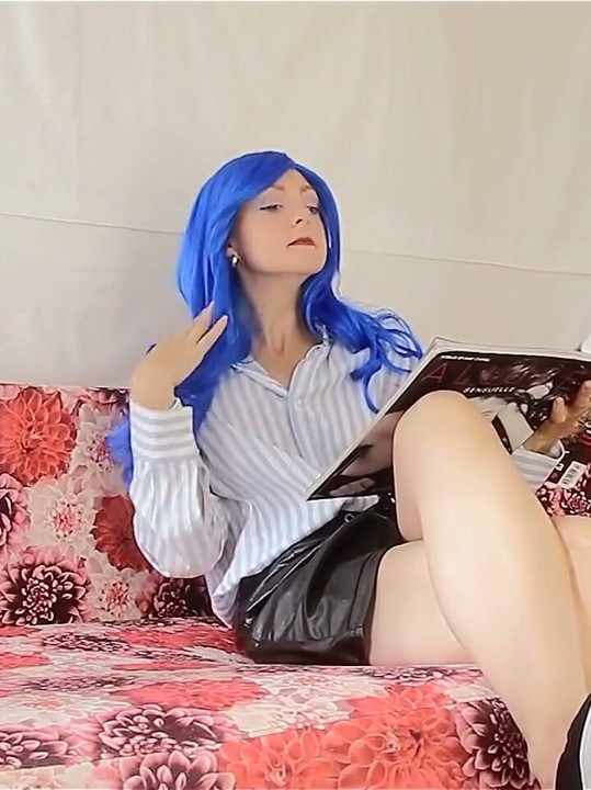 Komut dosyası tarafından özel bir müşteriye, Lola ve Jane'e yapılan bir video