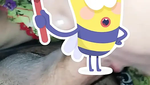 Sana blew her husband's dick, and her sperm in her hands...