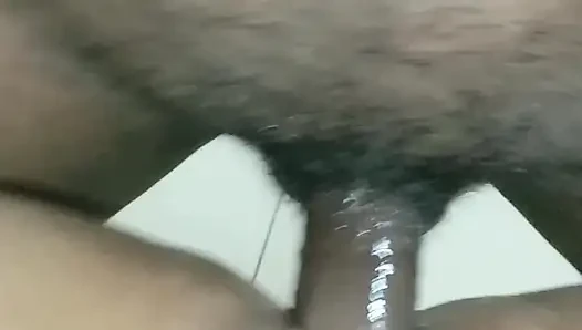 Gadis telugu kencing sambil ngentot memek pacarnya yang hot