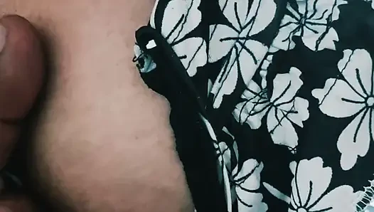 Memantulkan Payudara