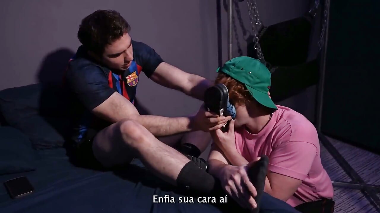 Christian Hunter Worships the Feet, Socks, and Sneakers of Dom Master Victor Punish