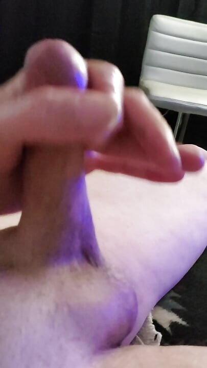 HornyDiver69 Playing to Doubleshot