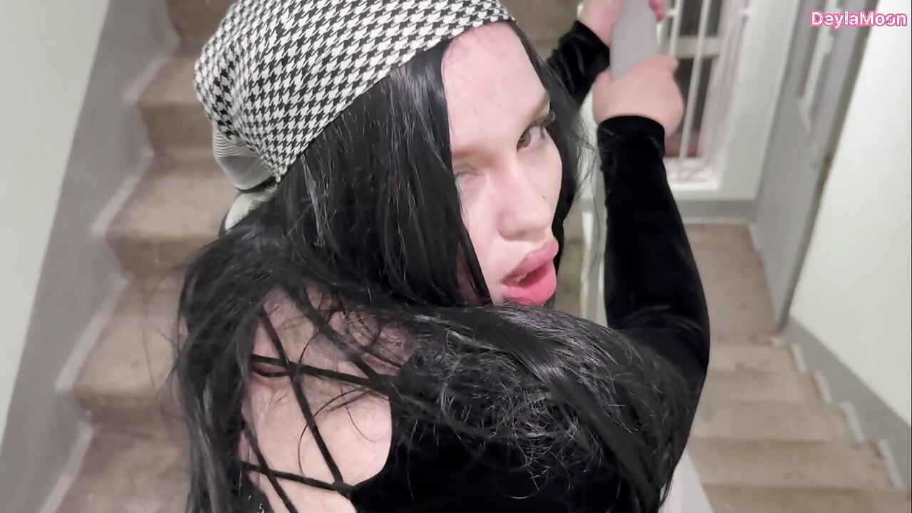 I FUCKED A STRANGER in the Stairwell and she sucked on the STREET