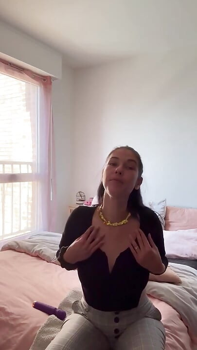 Do You Want to See Me Cum? Come and Sp'y on Me in My Room