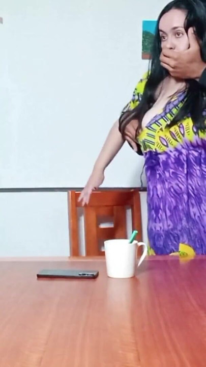 I fucked my Indian stepmom on the table for bringing me iced coffee. | Clip 1