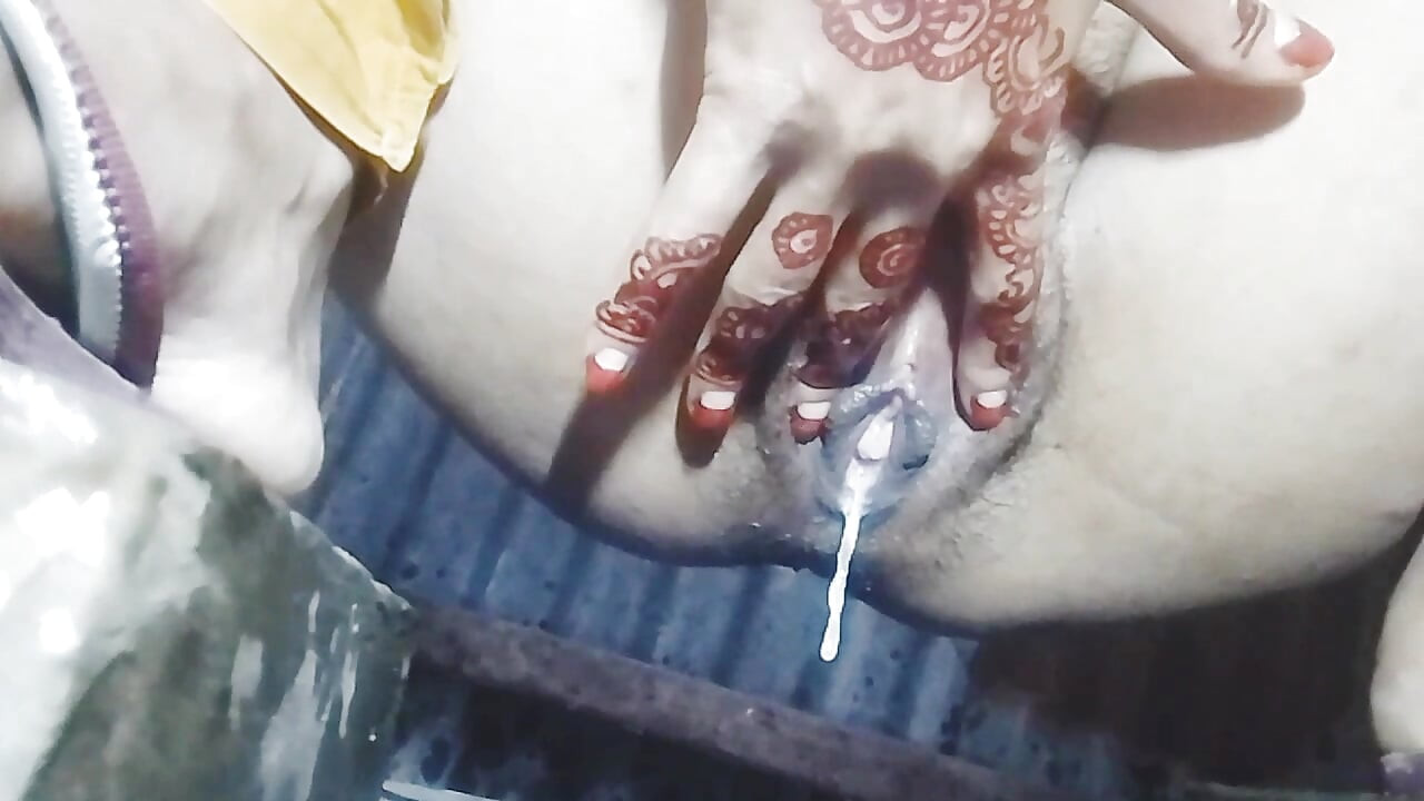 Bengali girlfriend before going to College