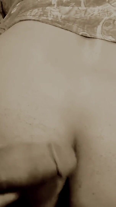 Moment captivant de la "Indian bhabhi hoti hindi"