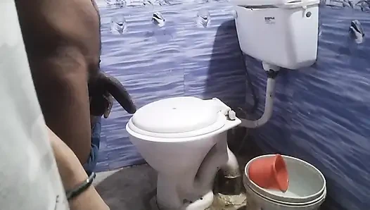Gaav ki ladki ko bathroom me akele le jakar pura lund muh me dall diya gaand chut ki hard fucking