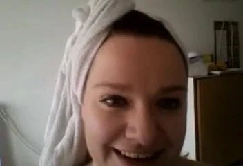 Bbw ngoài vòi hoa sen vợ fucks mình