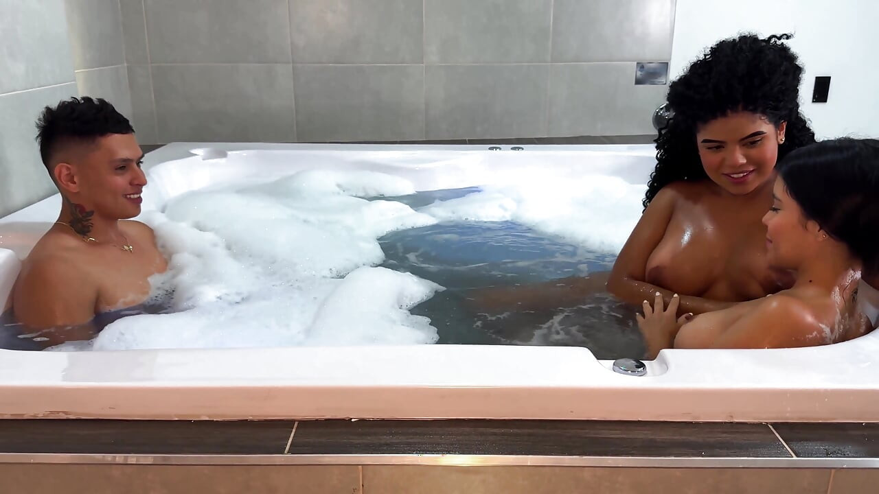Very Hot Psychologist, Threesome with Friend and the Foolish Husband of Big Dick
